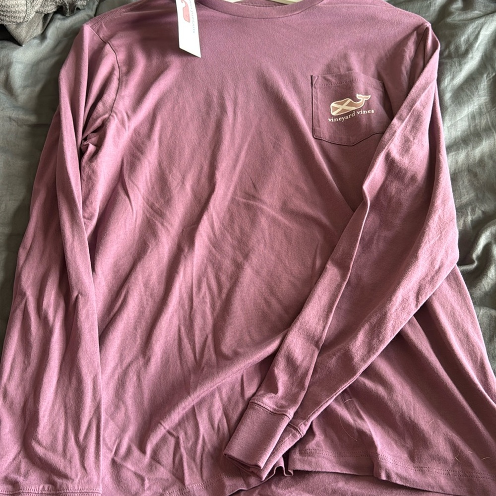 Vineyard vines sweatshirt